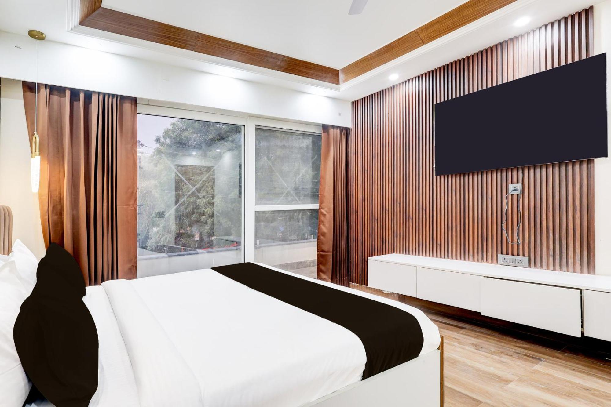 Super Hotel O Sector 43 Gurgaon Exterior photo